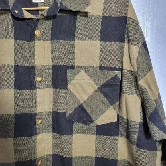 Field & Stream Black Olive Brown Classic Button Up Long Sleeve Lightweight Plaid - Picture 3 of 9